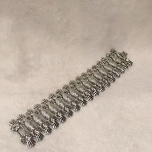 Vintage Sarah Coventry Simply Elegant Bracelet